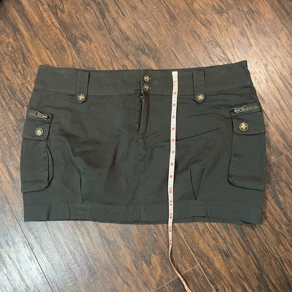 Forever 21 Olive Green Mini Skirt - Picture 2 of 3